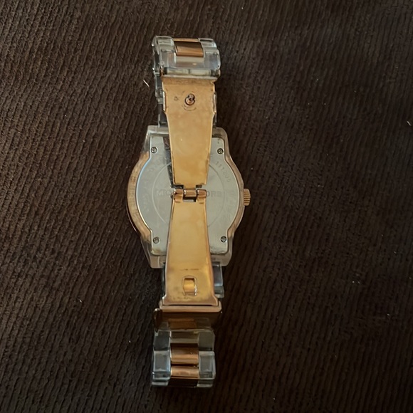 Michael Kors rose gold watch - Picture 5 of 6